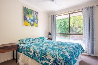 Coora 13 - Rainbow Beach - 1