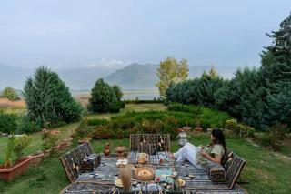 Buhayra Lakefront by VEO - Part of StayVista - 8