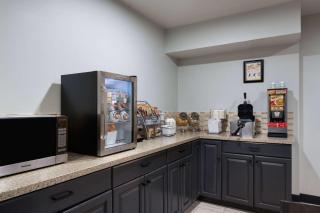 Super 8 by Wyndham Columbus - Columbus - 3
