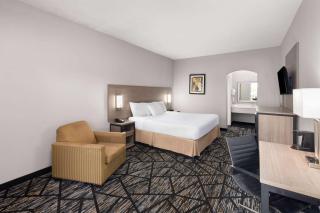Baymont by Wyndham Mobile/Tillmans Corner - Tillmans Corner - 1