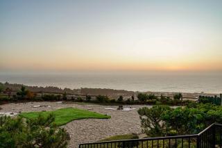 Charming 2BR 1Bath SofaBed with Mountain Sunset and Ocean Views - Pacifica - 9
