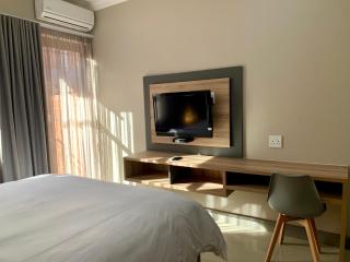 Hotel AT Hatfield Apartments - 2