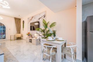 Chic Studio Apartment in Tuscan Residences 1 Arezzo 2, JVC by Deluxe Holiday Homes - Dubai - 5