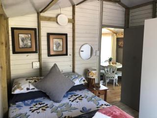 Rustic Cabin Sleepover - Underberg - 5