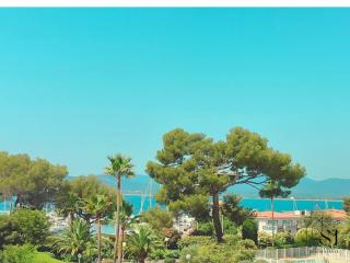Très bel Appartement Le Santa Lucia à SAINT-RAPAËL - Confort, Climatisation et Vue mer ! - Ampuis - 0