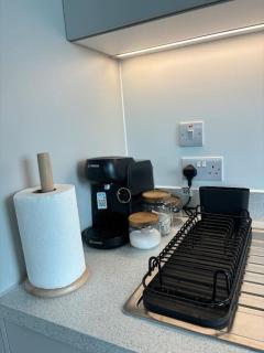 New Luxurious 2 Bedroom Apartment in East London! - Barking - 3