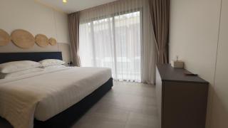 Elegant Home - 0