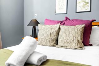 2-Bedroom Apartment in Heart of the City - China Town - Balcony - Secure Parking Included 48A - Birmingham - 8