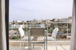 Lovely 1BR home with private balcony in St Julians by 360 Estates - 9