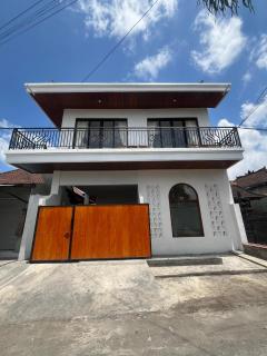 Made's Balinese House - Munggu - 6