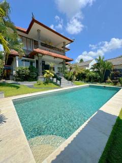 Bellevue Berawa by CPM Bali - Canggu - 1