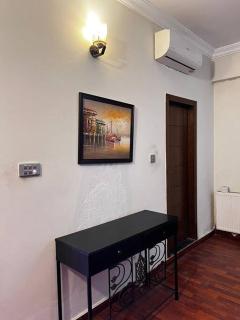 2Bed Luxury Apartment F11 Markaz - Islamabad - 5