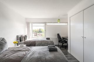 Karazo LTD - Luxurious contractor friendly 2 bed in Croydon - Croydon - 0