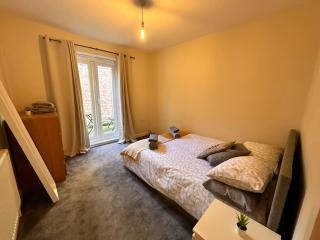 2 bedroom apartment in SE13 - 7