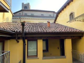 Johnny Suites Bergamo Alta - Bergamo - 9