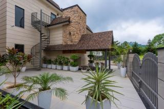 Aura luxury Stays - 2