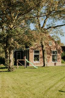 Villa aan het water met hottub - 2