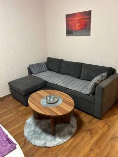 Villa Hanka Umag - 3 verschiedene Whg - 40 qm 3 Pers, 50 qm bis 4 Pers oder 70 qm bis 5 Pers, Balkone, nur 70 m zum Strand, von 3 bis max 5 Personen, WLAN, SAT-TV, Klima, Küche, Parkplätze,ruhig gelegen - 9