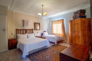 Classic Lodge - Cape Dutch Quarters - 8