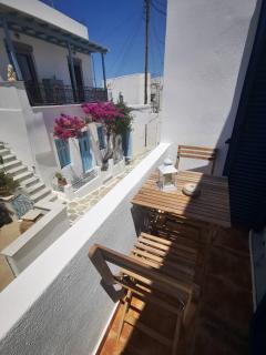 Charming White House Retreat with Balcony in Paros Lefkes - Lefkes - 0
