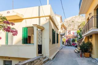 Nafplia Guesthouse 1 - 3
