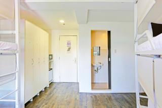 Spot On Hostel ,Taguig Manila Formerly MYTOWN HongKong - Manila - 1