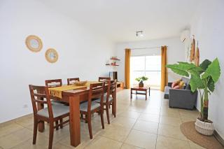A04 - Large Modern 1 Bed Apartment with pool - Lagos - 9