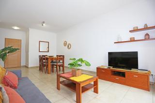 A04 - Large Modern 1 Bed Apartment with pool - Lagos - 6