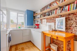 Chic 1BD Loft-Style Flat Heart of North London - London - 6