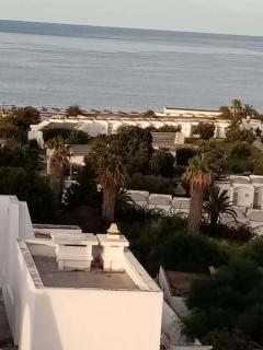 Modern and charming apartment with sea view - 2