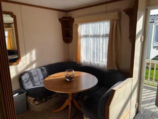 2 Bedroom sleeps 6 caravan Manor Park Hunstanton - Hunstanton - 9