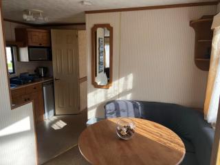 2 Bedroom sleeps 6 caravan Manor Park Hunstanton - Hunstanton - 5