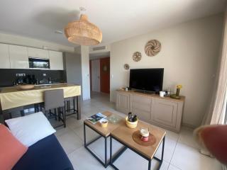 Spacieux appartement avec jardin dans résidence de grand standing avec piscine - Sanary-sur-Mer - 8