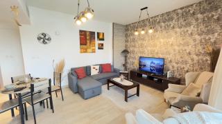 Cowboy Charm 1BR Apartment on Yas Island - Abu Dhabi - 1