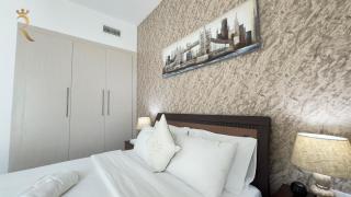 Cowboy Charm 1BR Apartment on Yas Island - Abu Dhabi - 1