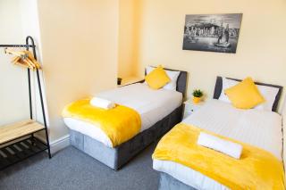 Newly Launched 3 Bedroom House with Free Parking - 4