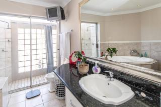 Comfortable & Spacious 5 Bed Home in Ave Normandie - Cidade Do Cabo - 8