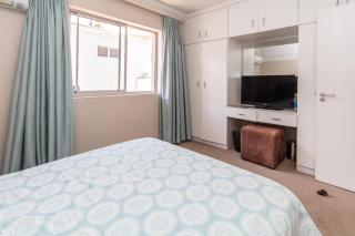 Comfortable & Spacious 5 Bed Home in Ave Normandie - Cidade Do Cabo - 7