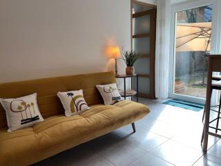le zely - - 7
