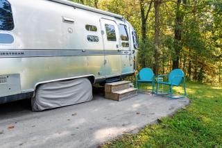 Cozy 1BR Airstream near Leipers Fork - Sleeps 3 - 3