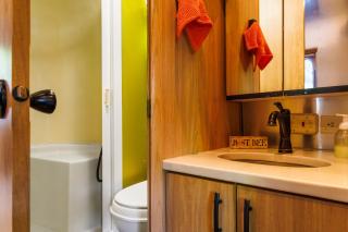 Cozy 1BR Airstream near Leipers Fork - Sleeps 3 - 1