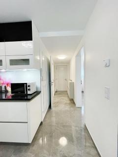 Luxury Wohnung mit Großem Bett und Schlafsofa Luxuriös Ausgestattet mit schöne Terrasse und Garten! - 8