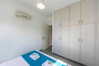Airbnsea City Centre Side Sea View Apartments - Lanarka - 4