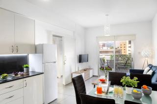Airbnsea City Centre Side Sea View Apartments - Lanarka - 2