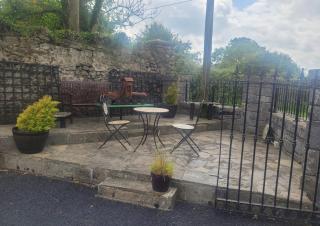 The Railway Lodge - Sleeps 11 - Pet Friendly - Moate - 4