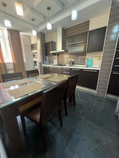 уютные апартаменты для большой компании в центре города - 7