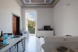 Magnolia Apartment, Historic and Elegant, Seaview, 2 Aircondo BDR, 2BTH, Free Garage! - Lerici - 1