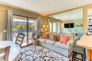 Walk to Beach Resort Perks at Hilton Head Condo! - Hilton Head Island - 7
