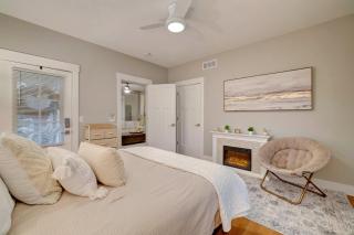 Bloomington Bliss - 8