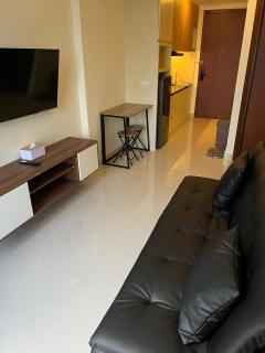 High Rise 2 Bedroom APT at Batam Center - 4